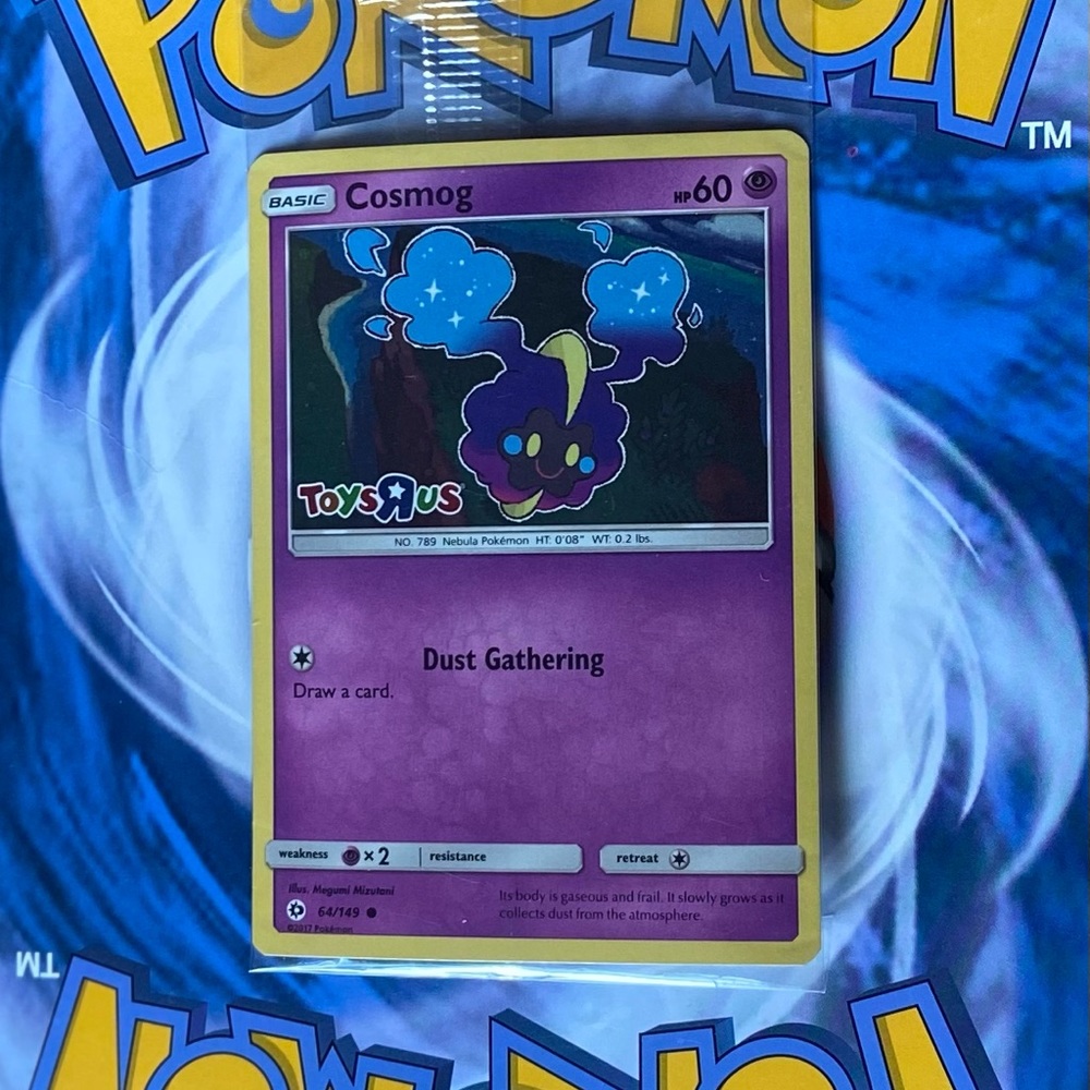 Pokémon 2017 NM Cosmog Toysrus Promo Card Holo 64/149